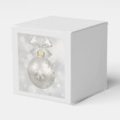 Eleganter Silver Christmas Ball auf Bokeh Lights Geschenkschachtel (Vorderseite)