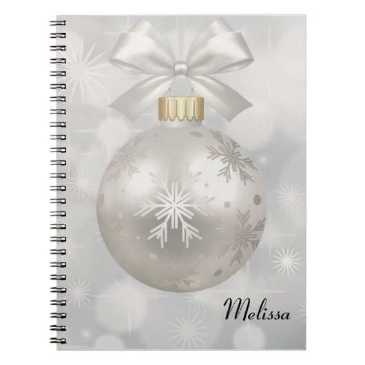Eleganter Silver Christmas Ball auf Bokeh Lights Notizblock (Vorderseite)