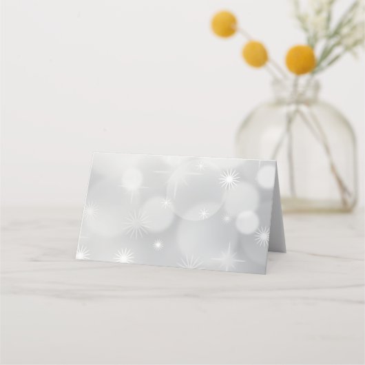 Eleganter Silver Christmas Ball auf Bokeh Lights Platzkarte (Rückseite)