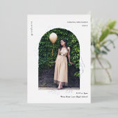 Eleganter Silver Foto Abschluss Folieneinladung (Stehend vorne)