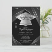 Eleganter Silver Grad Cap Black Abschluss Einladung (Stehend Vorderseite)