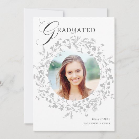 Eleganter Silver Wildblume Wreath Abschluss Ankündigung (Vorderseite)