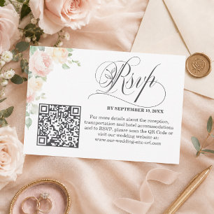 Eleganter Soft Blush Rosen QR Code Hochzeits RSVP Karte