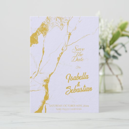 Eleganter Soft Lavendel & Gold-Marmor Save the Dat Einladung (Stehend Vorderseite)
