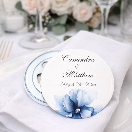 Eleganter Staubblauer Navy Blumen Hochzeit  Flaschenöffner