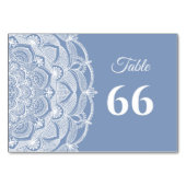 Eleganter, staubiger, weißer Spitzenmanala Tischnummer (Vorderseite)