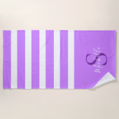 Eleganter, stylischer Lavendel Striped Monogram Na Strandtuch (Vorderseite)
