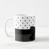 Eleganter, stylischer Schwarz-Weiß-Polka-Dots-Schw Kaffeetasse (Links)