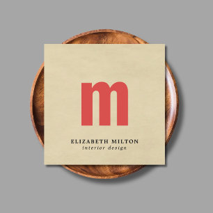 Eleganter Textur Beige Monogram Innendesigner Quadratische Visitenkarte