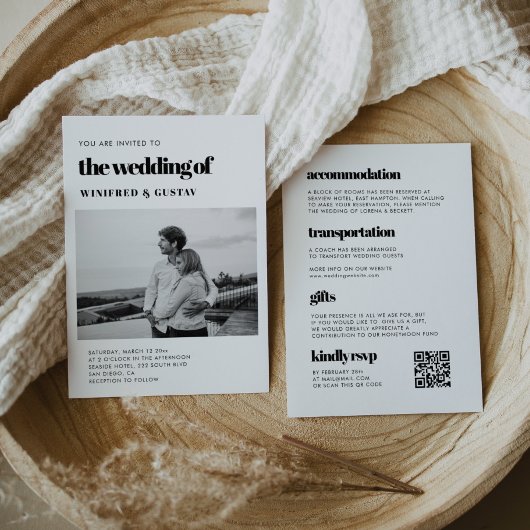 Eleganter UAWG QR-Code in einem Hochzeitsszenario- Einladung