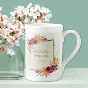 Eleganter Vintager Blumengeburtstag Porzellantasse