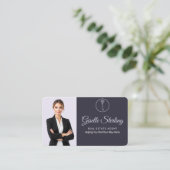 Eleganter violetter Makler-QR-Code Visitenkarte (Stehend Vorderseite)
