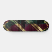 Eleganter Weihnachts-Tartan in Gold und Burgund Skateboard (Horizontal)