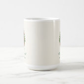 Eleganter Weihnachtsbaum – Rotes Band  Kaffeetasse (Mittel)