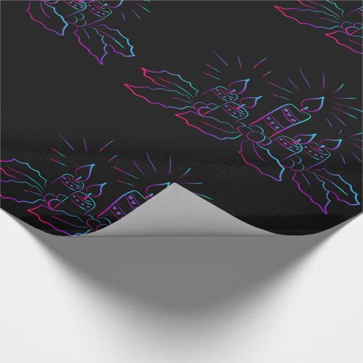 Eleganter Weihnachtskranz und Kerzenneon schwarz Geschenkpapier (Ecke)