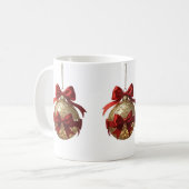 Eleganter Weihnachtsschmuck Beige und Rot Kaffeetasse (Vorderseite Links)