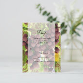 Eleganter Weinberg Lila/Grüne Trauben Hochzeit RSV Einladungspostkarte (Stehend Vorderseite)