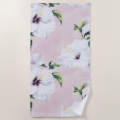 Eleganter weißer Hibiskus auf weichrosa Hintergrun Strandtuch (Vorderseite)