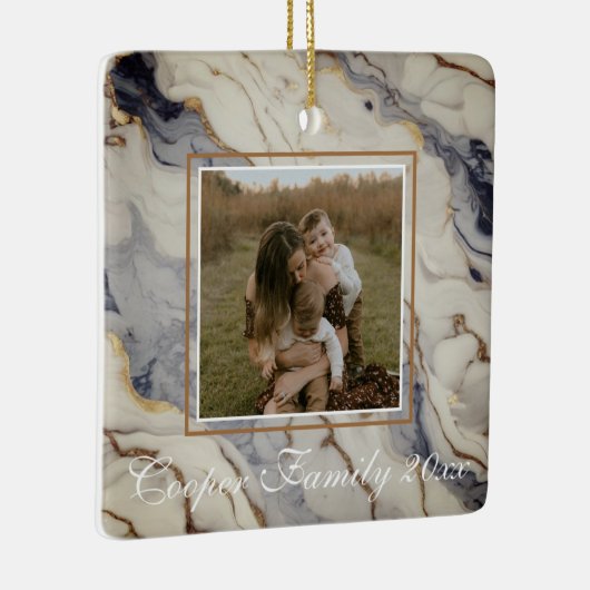 Eleganter weißer Kupfergranit aus weißem Gold Keramikornament (Rechts)