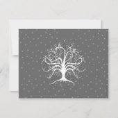 Eleganter Whimsical Swirl Tree RSVP Karte (Vorderseite)