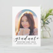 Eleganter White Arch 2025 Foto Abschluss Ankündigung (Stehend Vorderseite)