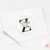 Eleganter White Floral Monogram Letter Z auf Weiß Runder Aufkleber (Umschlag)