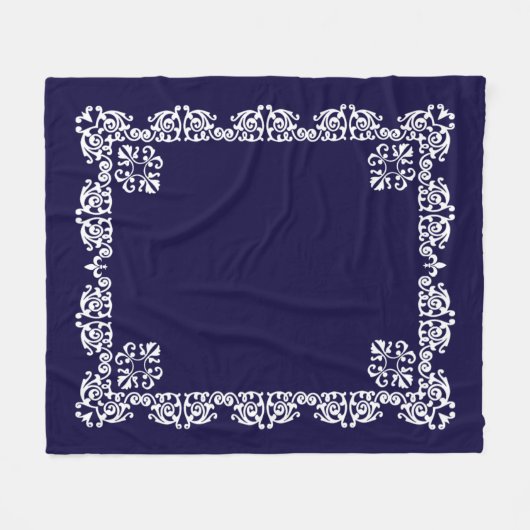 Eleganter White Lace Vector auf Navy Blue Fleecedecke (Vorderseite (Horizontal))