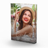 Eleganter White Script Abschluss Modern Fotoblock (Rechts)