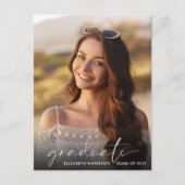 Eleganter White Script Foto Overlay-Abschluss Ankündigungspostkarte (Vorderseite)