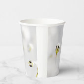 Eleganter Whitepaper-Becher mit weißer Blume Pappbecher (Rechts)