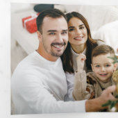 Eleganter Winter-Blumenkranz mit Monogramm 2-Fotos Dreifach Gefaltete Urlaubskarte (Innen Erste Seite)