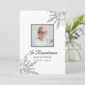 Eleganter Winter Schneeflocken Todesanfang Einladung (Stehend Vorderseite)