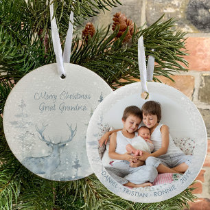 Eleganter Winterwald und Hirsch Personalisiertes F Keramik Ornament