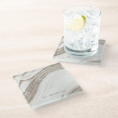 Elegantes Abstraktes Blassgoldenes Marmor Agate Glasuntersetzer (Schrägansicht)