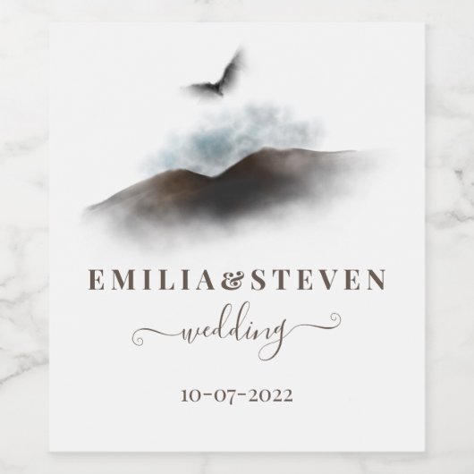 Elegantes Adlergebirge Wasserfarbe Script Hochzeit Weinetikett (Einzelnes Label)