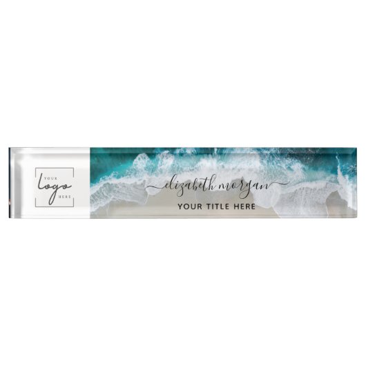 Elegantes Aqua Blue Green Beach Script-Logo Namensplakette (Vorderseite)