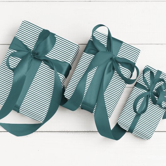 Elegantes Aquamarines Blau und Weiß Geschenkpapier