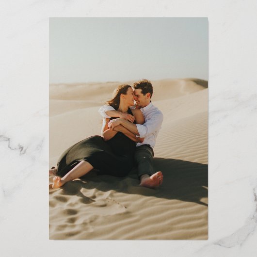 Elegantes Arch Monogram Foto Wedding Gold Folieneinladung (Rückseite)