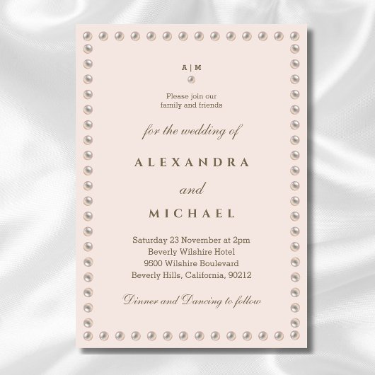 Elegantes Beige Pink Monogram Pearl Wedding in Einladung
