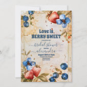 Elegantes Berry Sweet Strawberry Brautparty Einladung (Vorderseite)