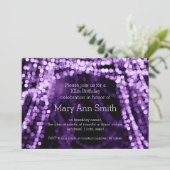 Elegantes Birthday Party String Lights Lila Einladung (Stehend Vorderseite)