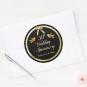 Elegantes Black and Gold 50. Hochzeitstag Runder Aufkleber (Umschlag)