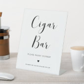 Elegantes Black and White Wedding Cigar Bar Sockelschild (In SItu)