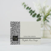 Elegantes Black Damask Mit Monogramm Geschäft Postkarte (Stehend Vorderseite)