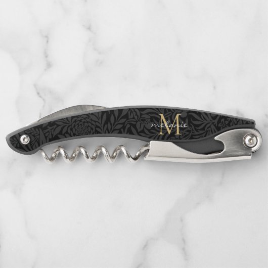 Elegantes Black Gold Floral Script Monogram Kellnermesser (Rückseite)