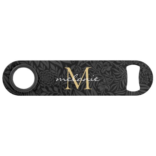 Elegantes Black Gold Floral Script Monogram Speed Flaschenöffner (Vorderseite (Horizontal))