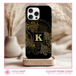 Elegantes Black Gold Paisley Muster Monogram iPhone 16 Hülle
