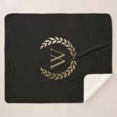 Elegantes Black Laurel Wreath Monogramm Sherpadecke (Vorderseite (Horizontal))