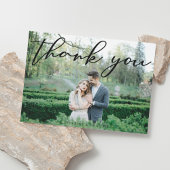 Elegantes Black Script Overlay Wedding Foto Dankeskarte
