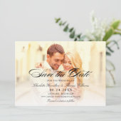 Elegantes Black Script Overlay Wedding Foto Save The Date (Stehend Vorderseite)